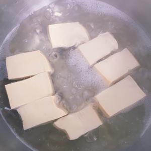 『减脂一人食』之巴沙鱼炖豆腐汤的做法 步骤3