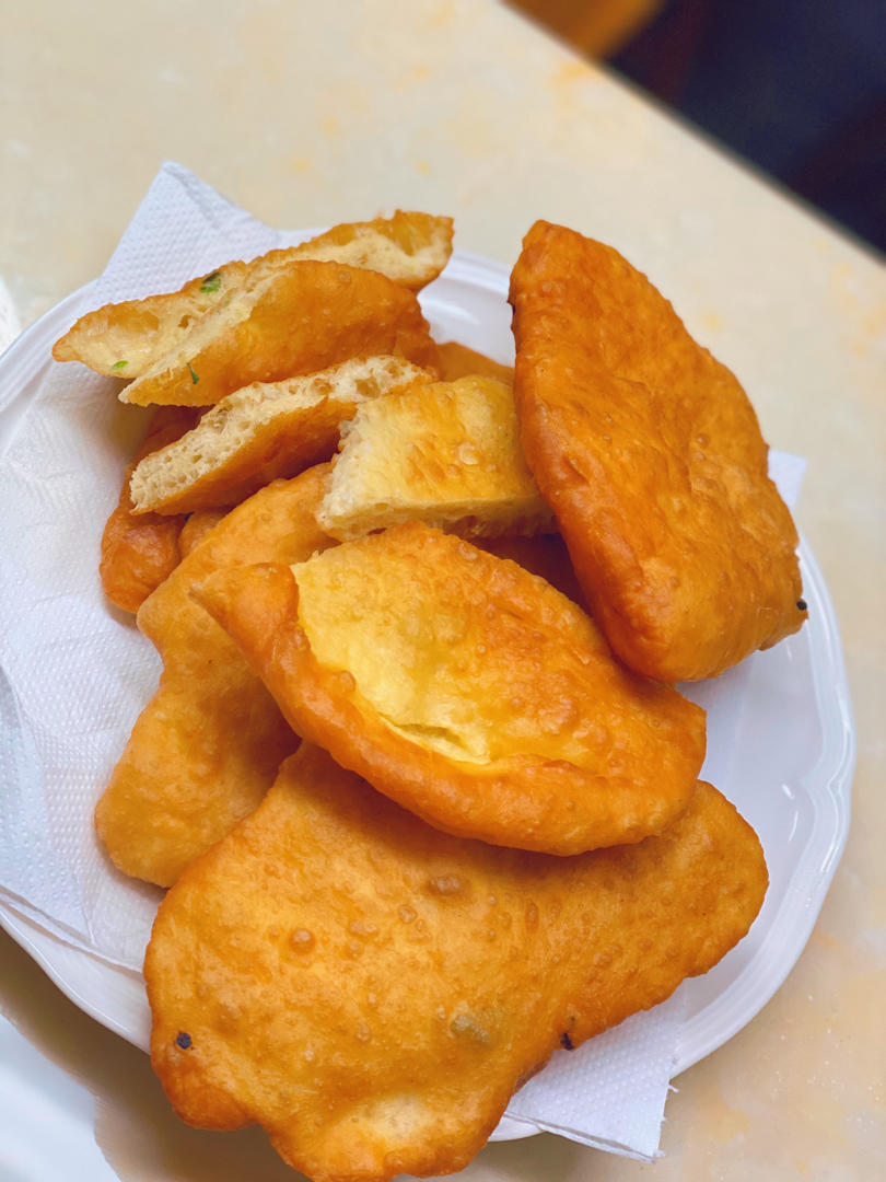早餐店炸葱油饼 外酥里软 葱香味十足 附细节视频详解