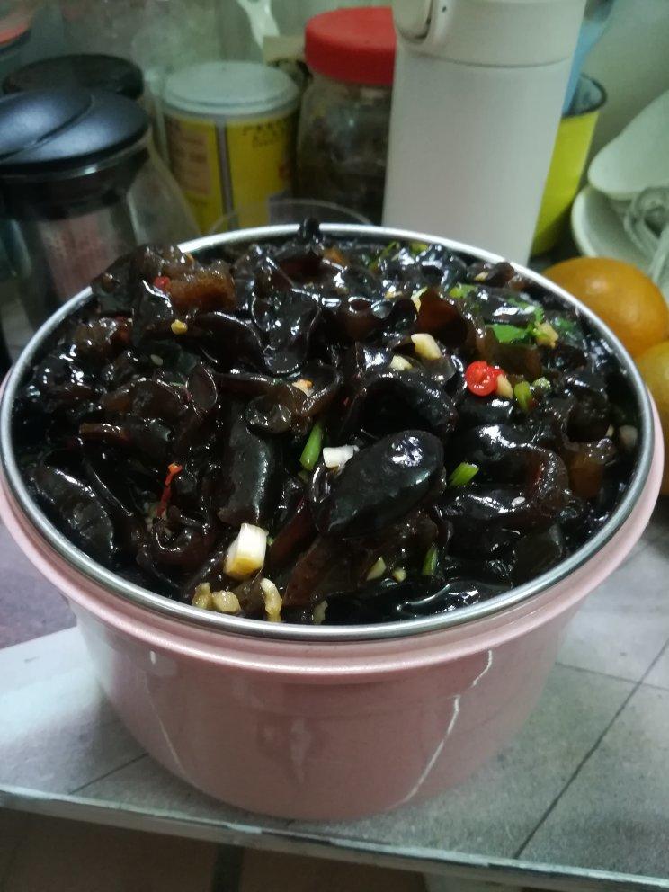 凉拌黑木耳