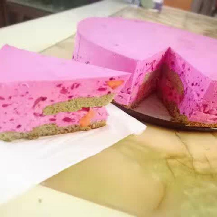 火龙果抹茶慕斯