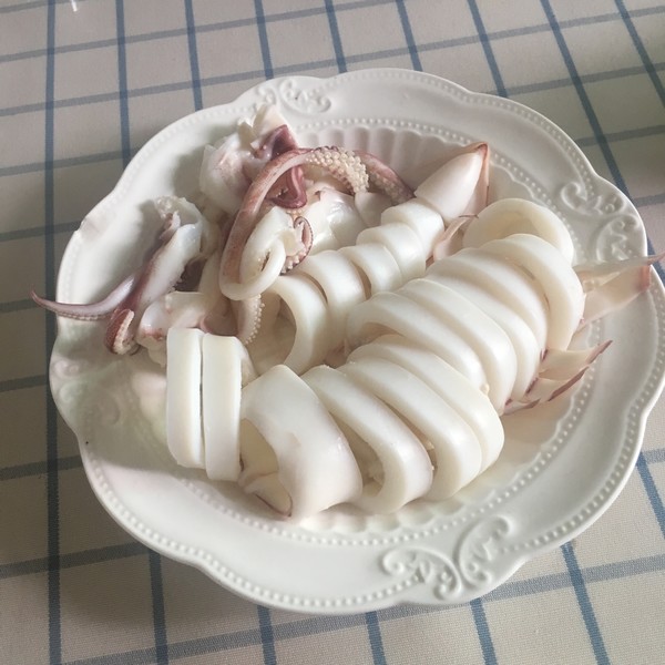 【清淡的白灼鱿鱼图片】艾维may_下厨房