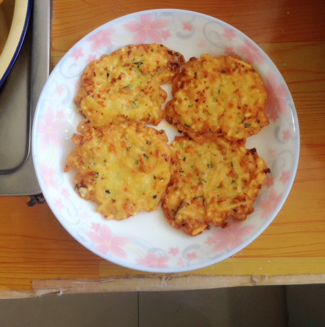 宝宝辅食之土豆胡萝卜小饼