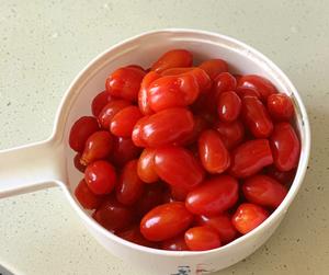 无敌百搭的油浸小番茄的做法 步骤1