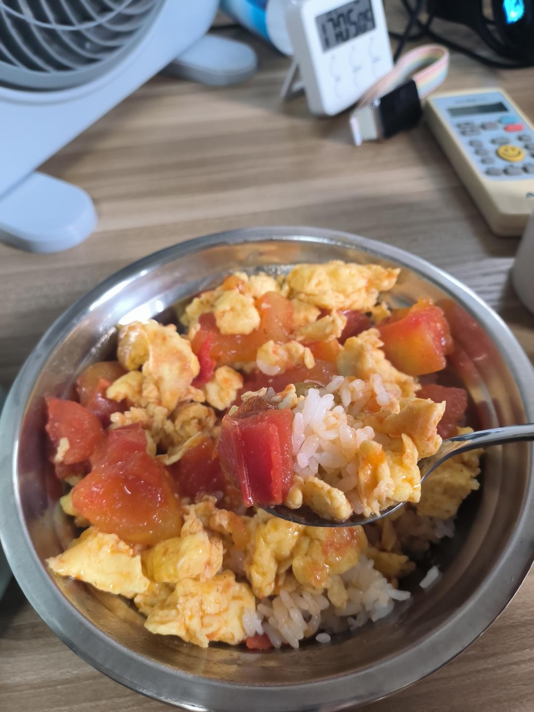 番茄炒鸡蛋（超浓的番茄味）