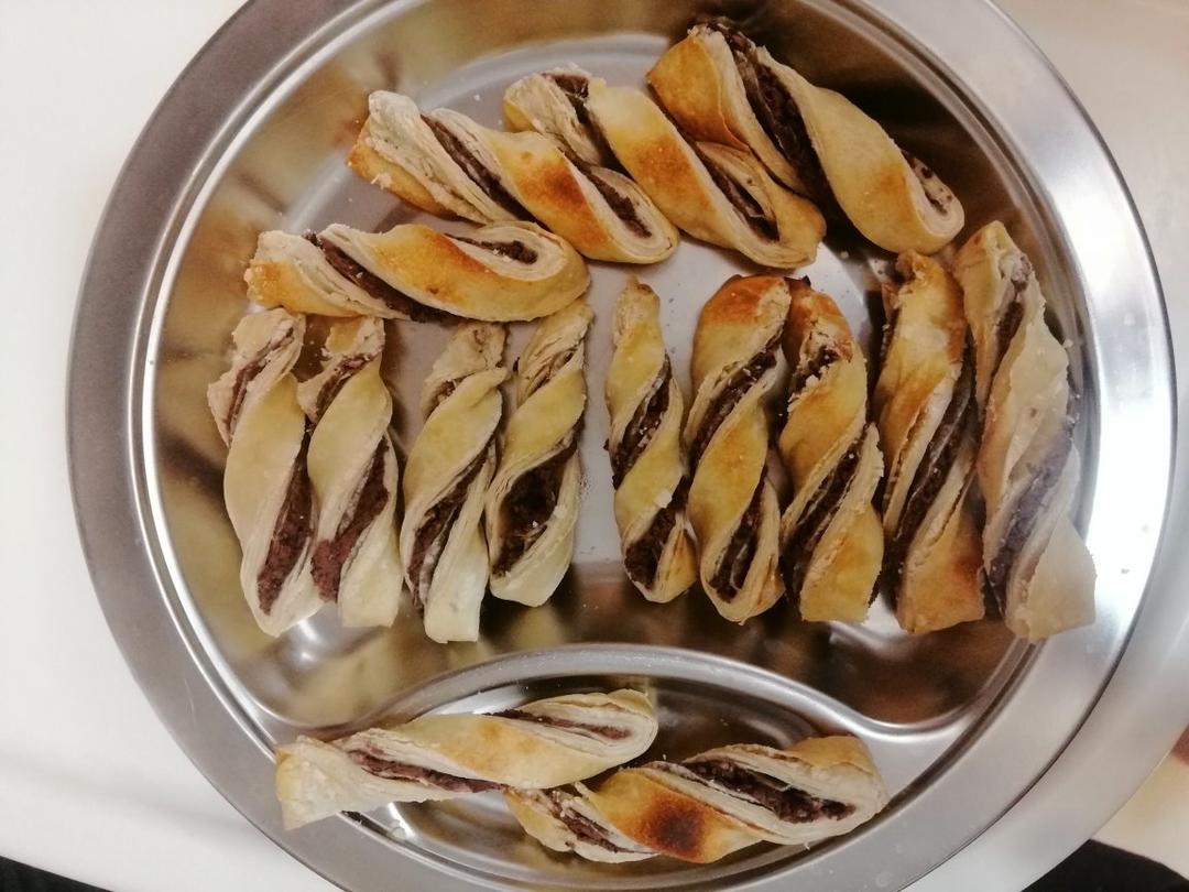 豆沙扭扭酥