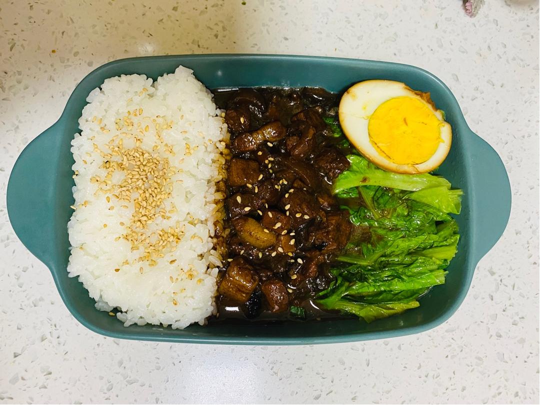 洋葱酥卤肉饭