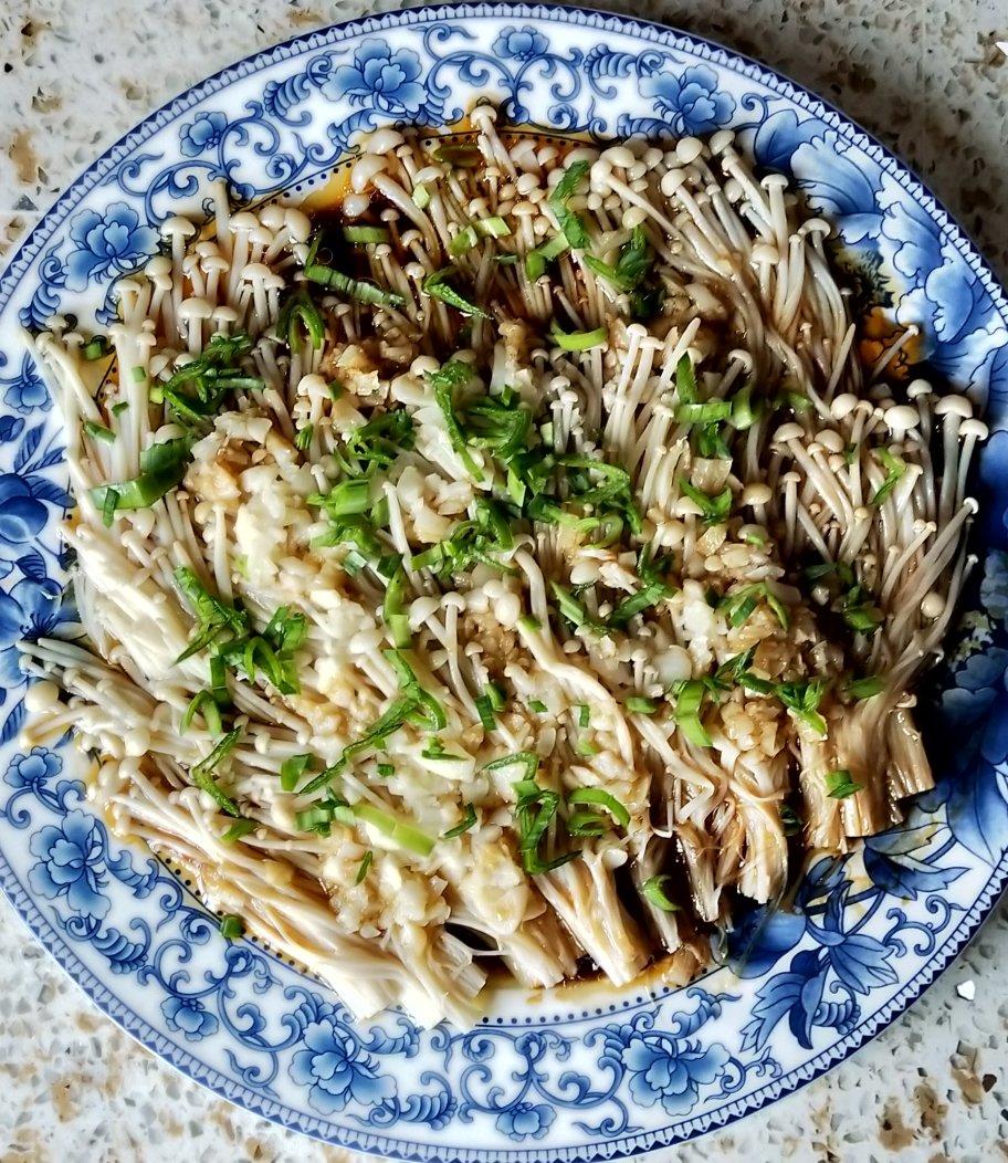 蒜蓉蒸金针菇