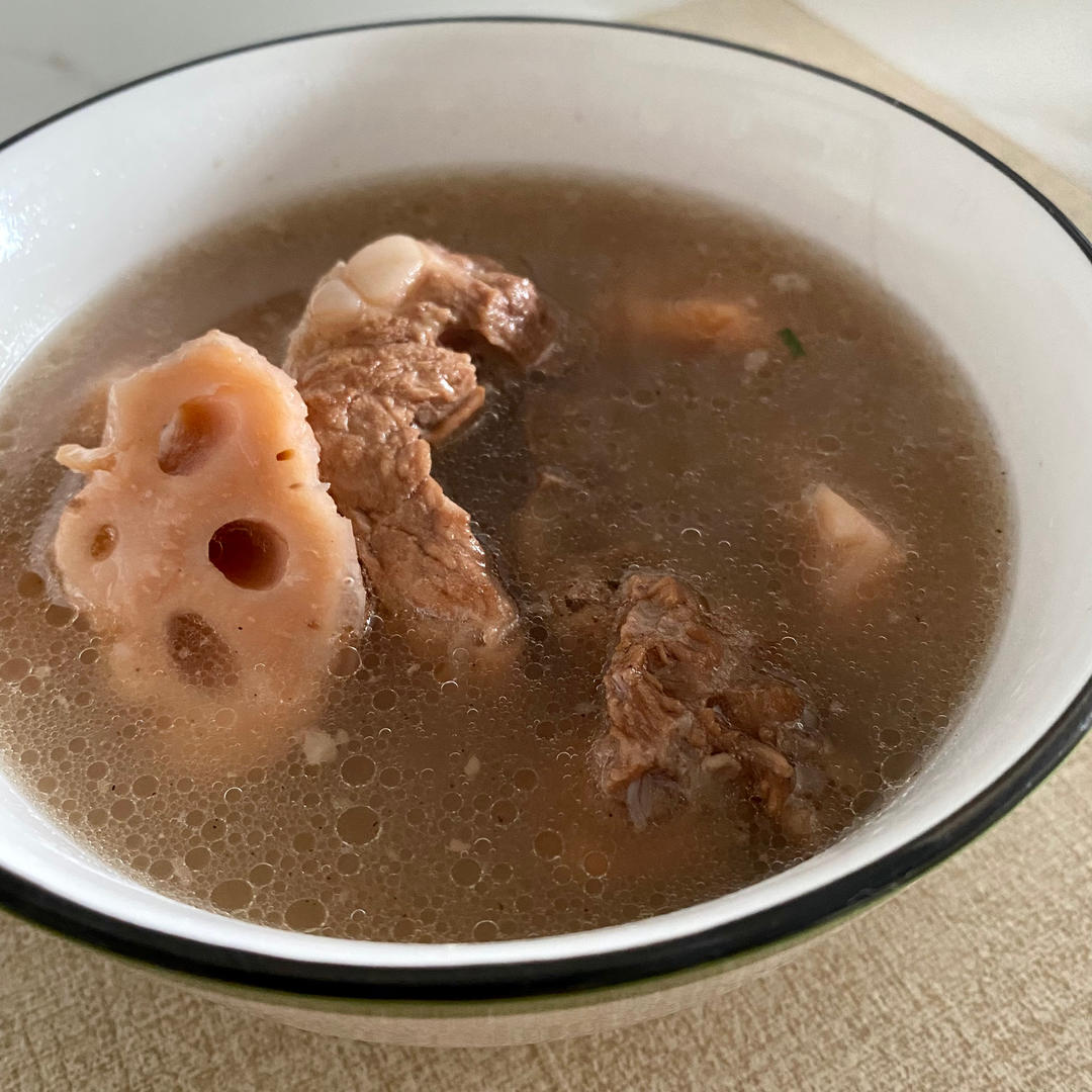 就是这个味道，好好喝的藕汤  #湖北藕汤 /湖北人对藕汤有独特的执着