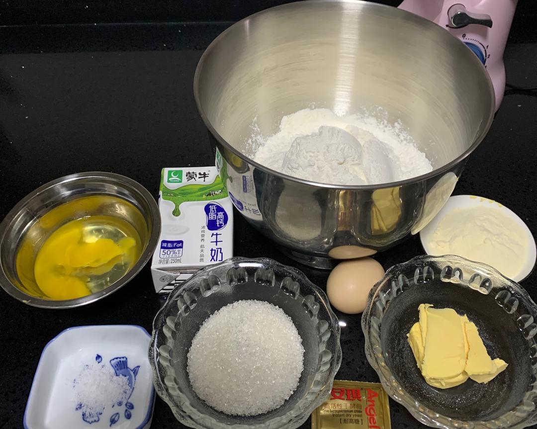 纯奶手撕吐司的做法 步骤1