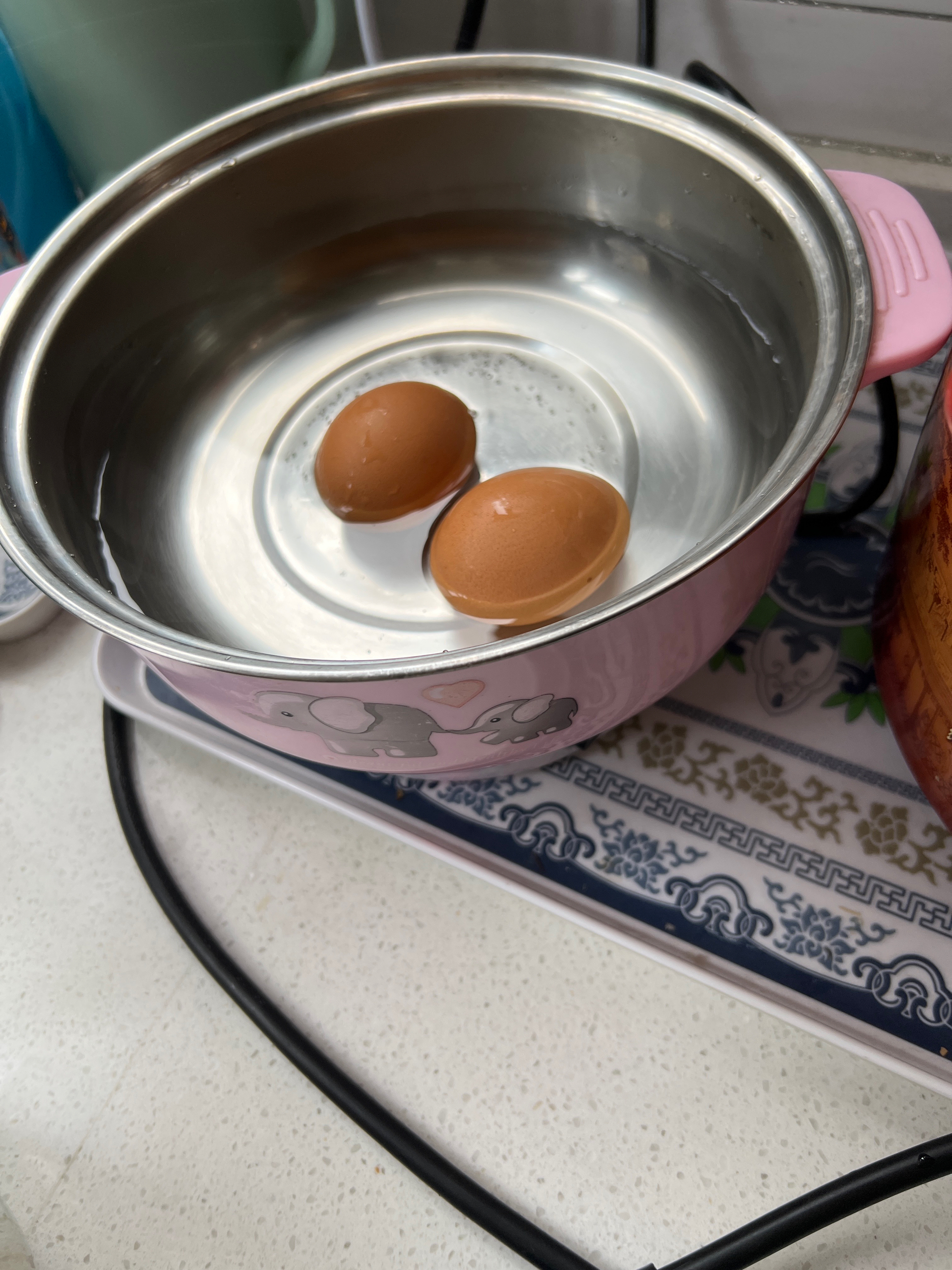 光煮鸡蛋的做法