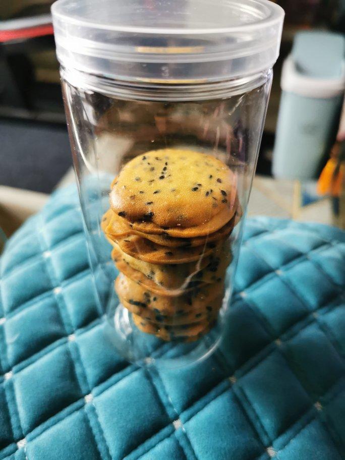 脆香 鸡蛋芝麻薄饼
