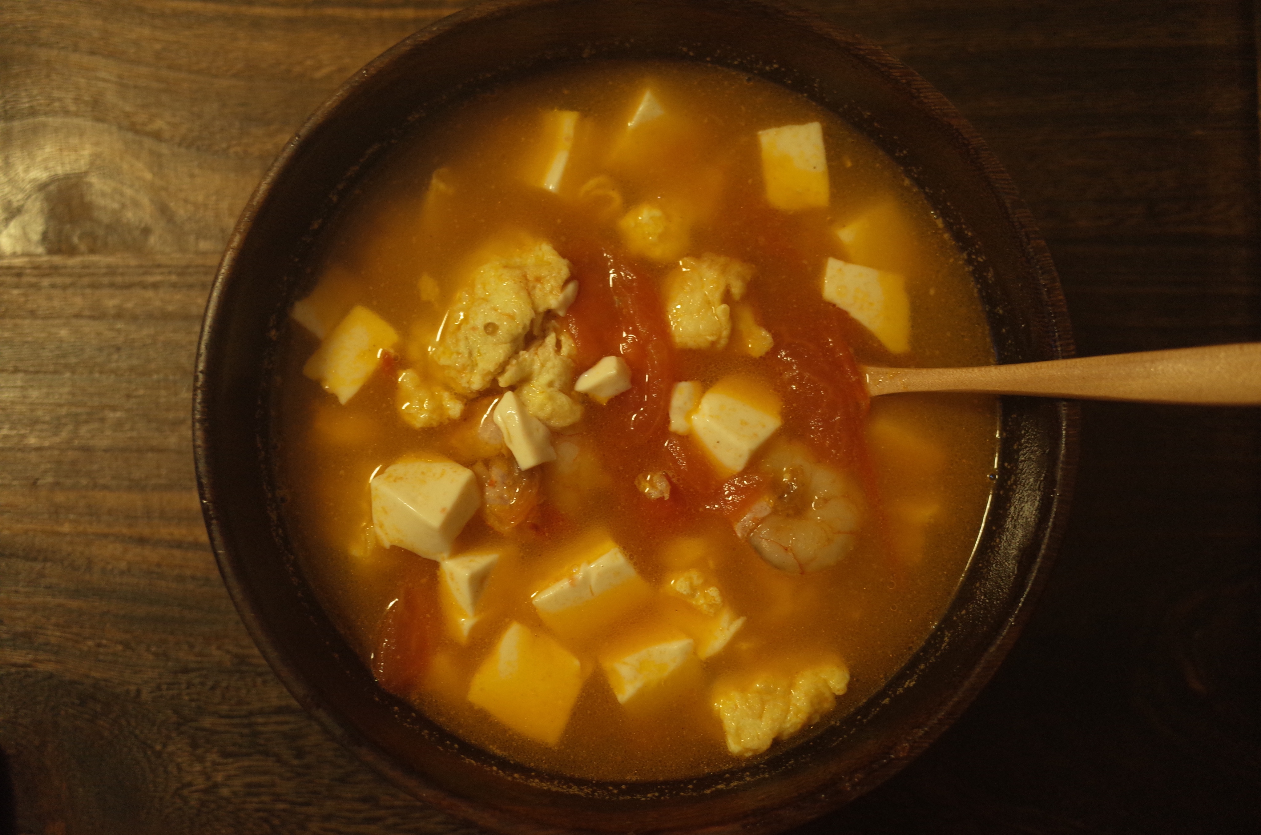 番茄鸡蛋虾仁豆腐汤的做法