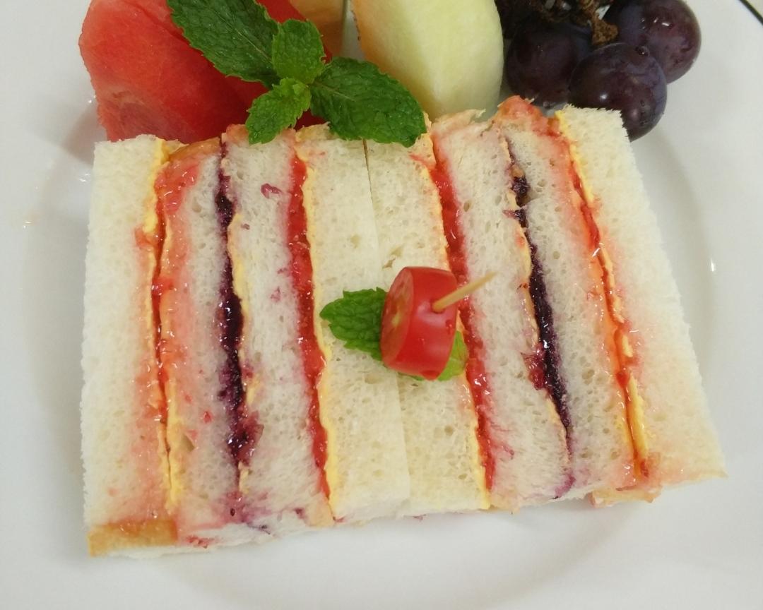 果酱三明治的做法