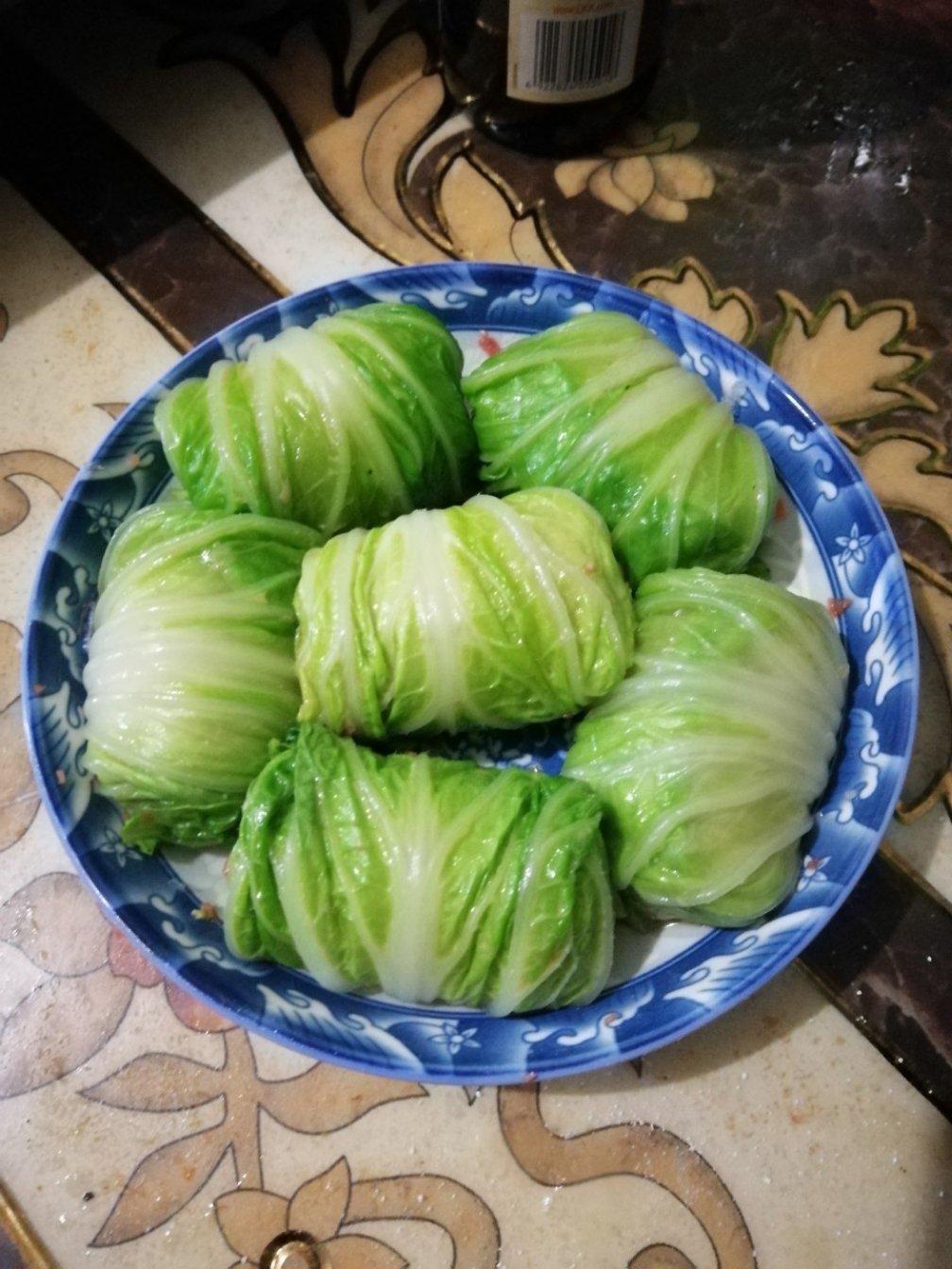 香菇肉末白菜卷