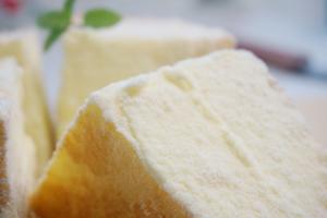 🔥口感细腻丰富，制作简单—日式冰乳酪戚风蛋糕的做法 步骤16