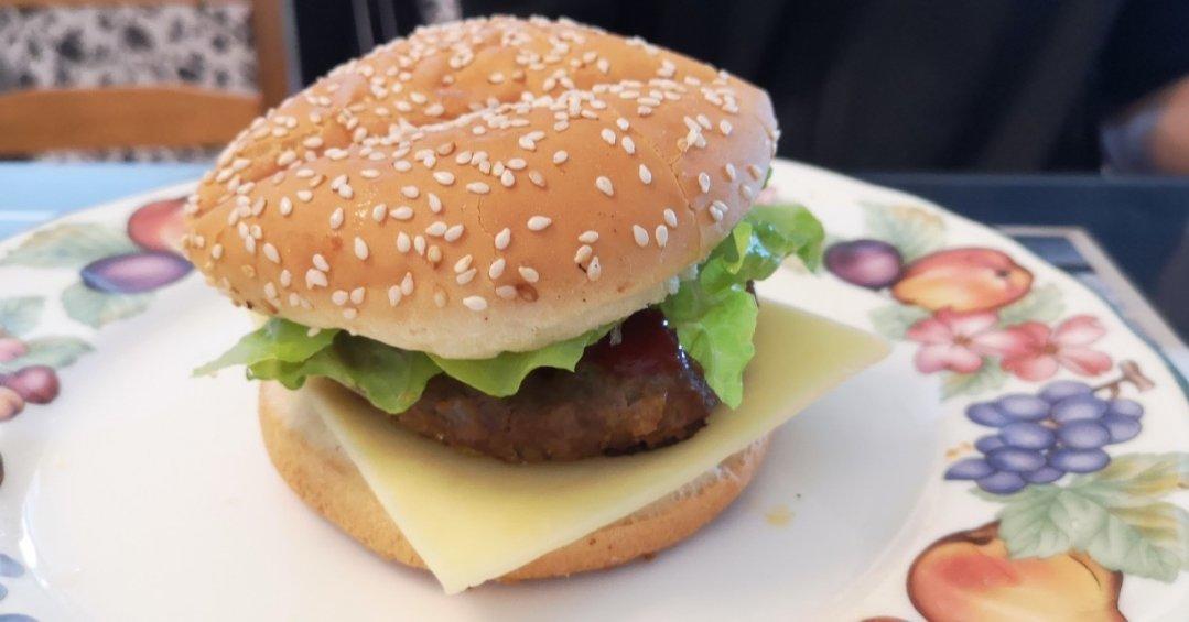 常备餐之好吃多汁的汉堡牛肉饼