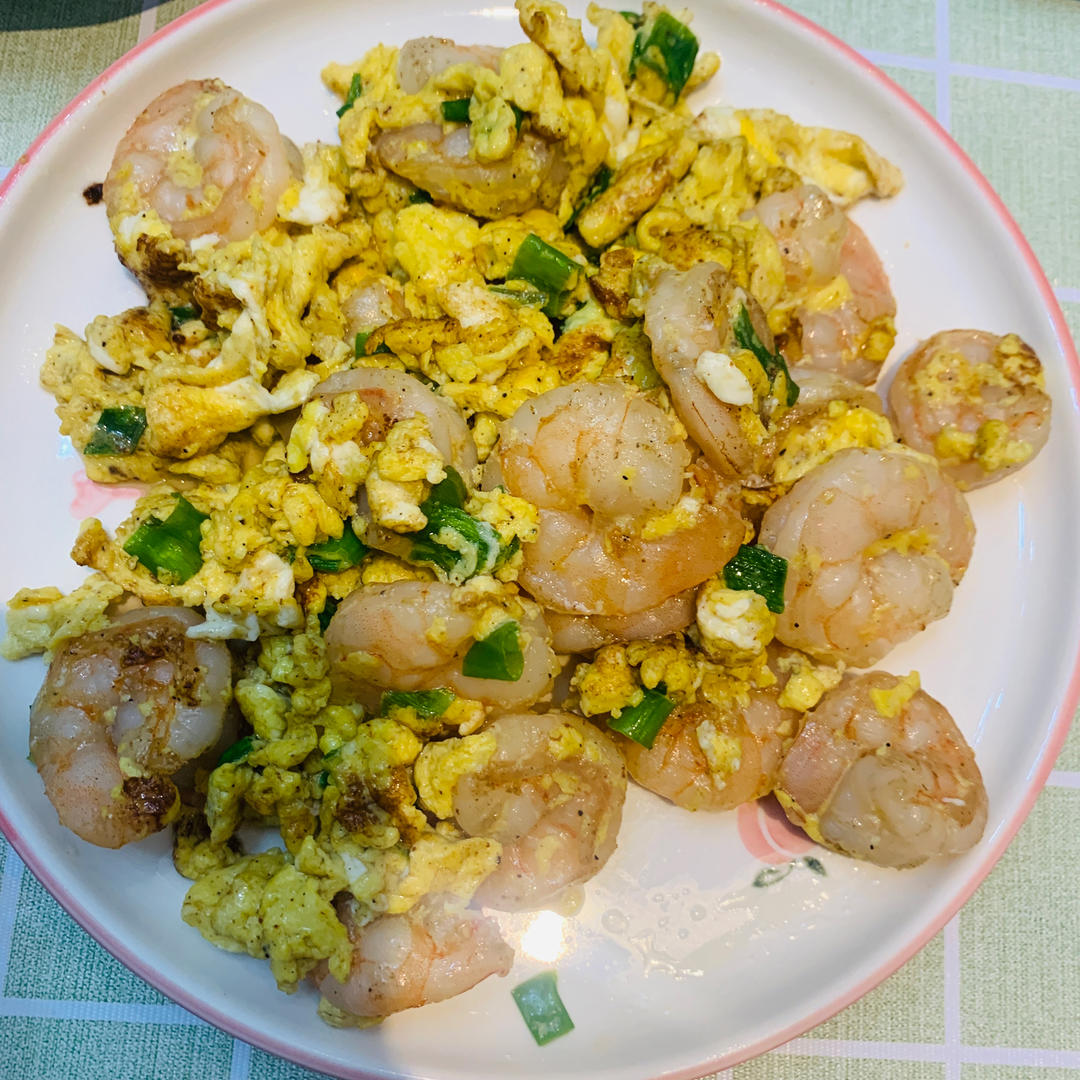 鲜香嫩滑的 虾仁滑蛋