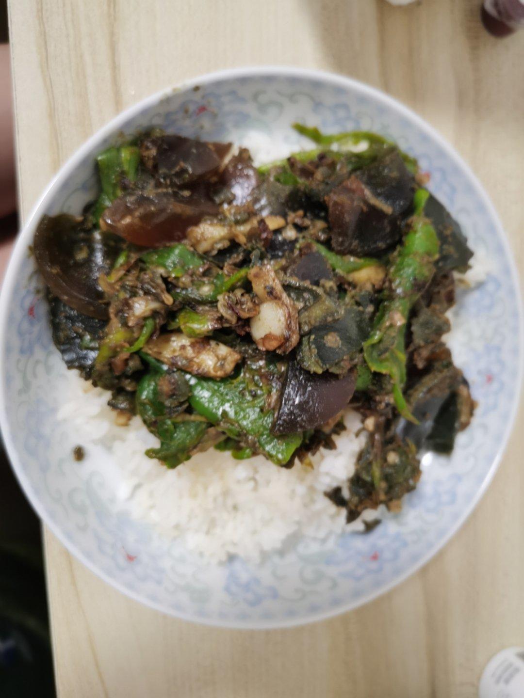 湘菜-擂辣椒皮蛋