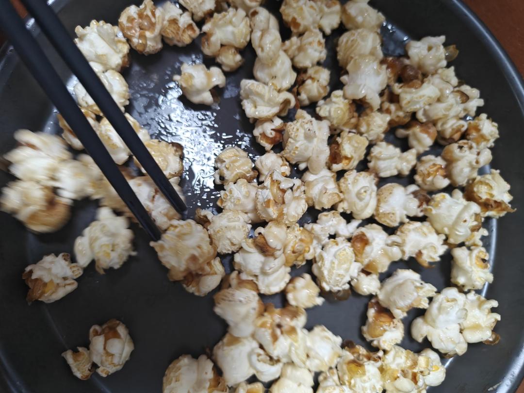 自制电影院球形焦糖爆米花