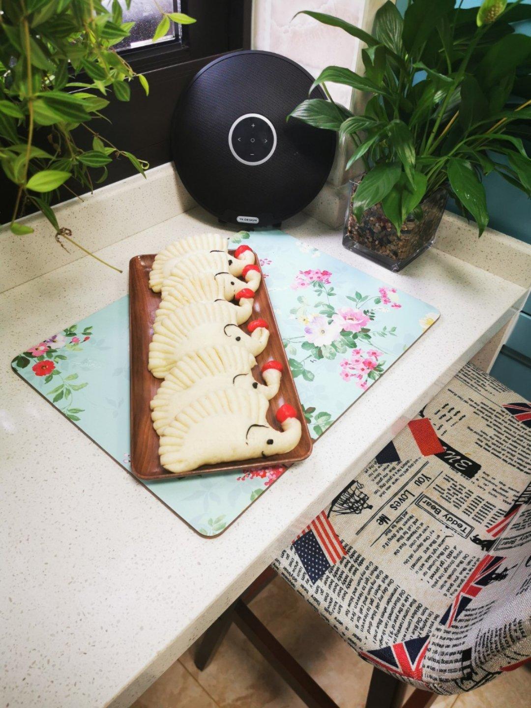 抹茶红豆包