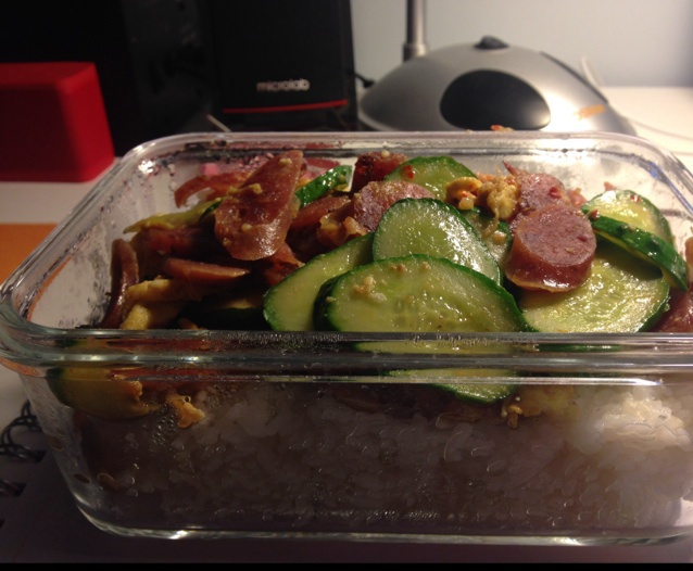 黄瓜香肠炒鸡蛋