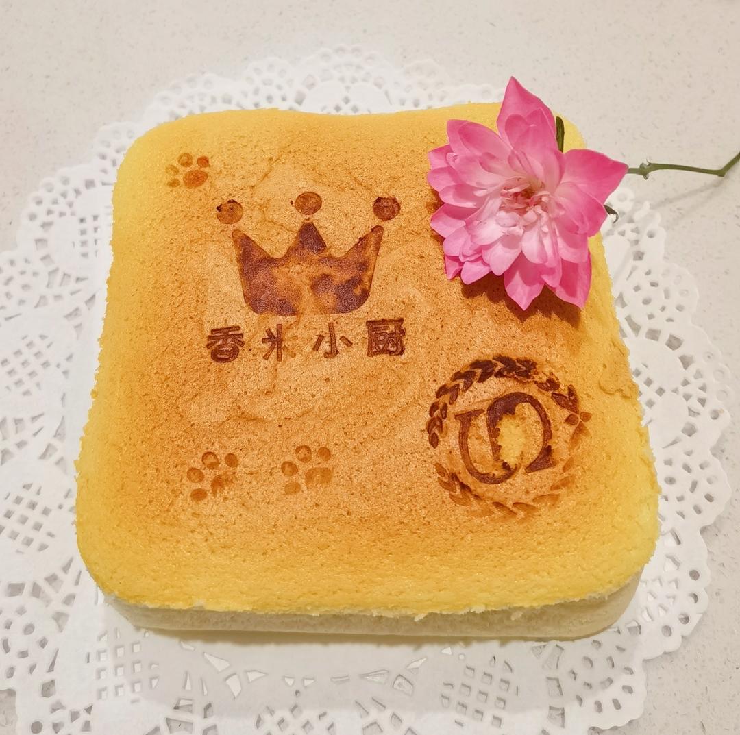 消耗蛋清的轻乳酪口感古早蛋糕