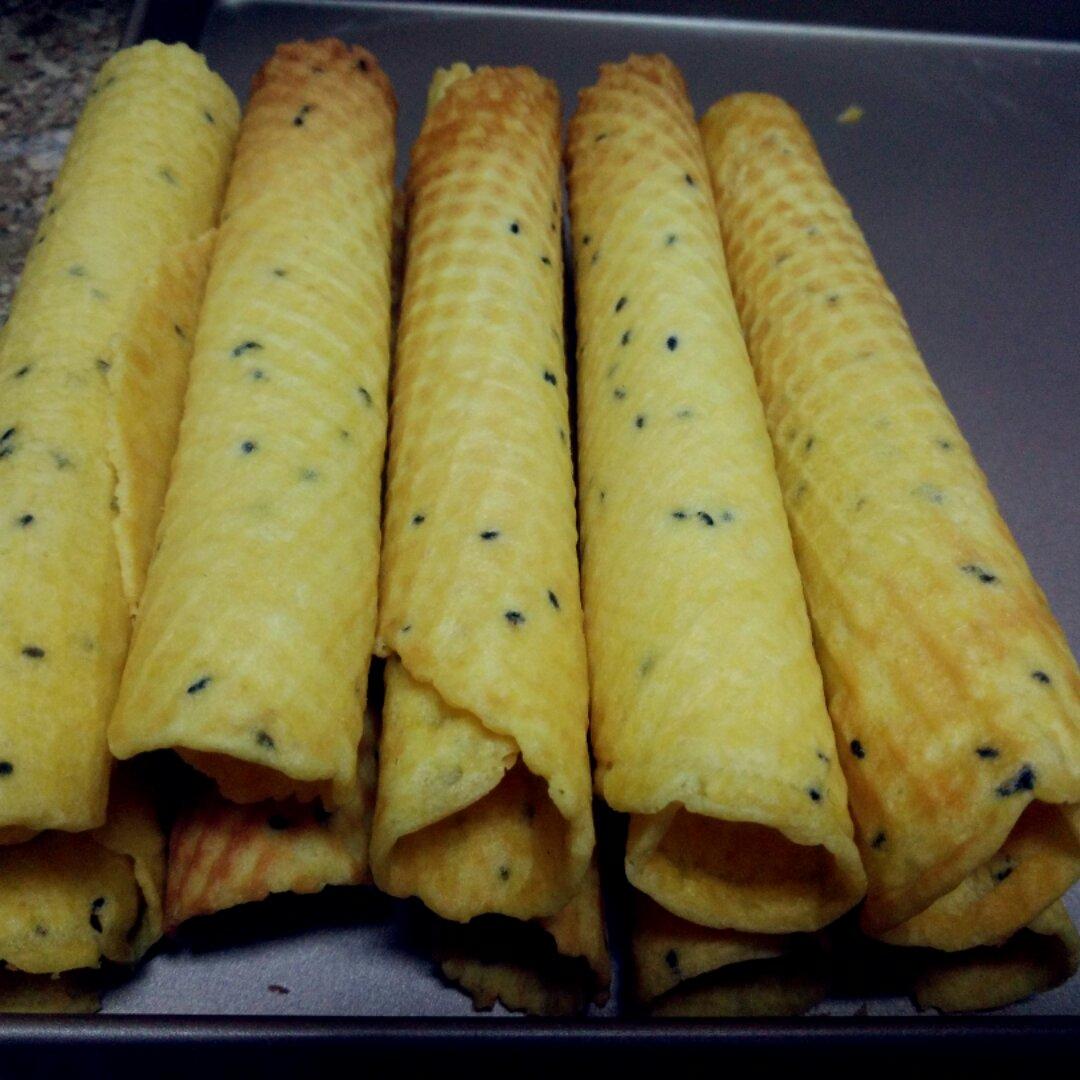 芝麻香酥蛋卷（视频食谱）