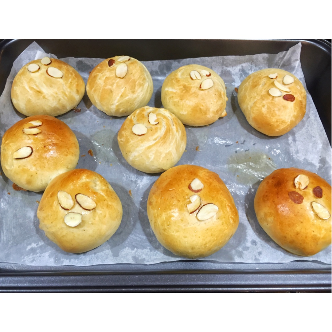 最好吃的餐包--鲜奶大餐包