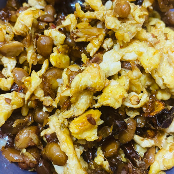 下饭菜——腊八豆炒荷包蛋