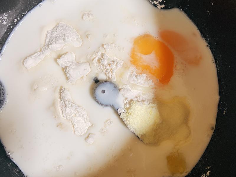 纯奶手撕吐司的做法 步骤1