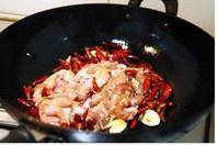 干锅鸡肉的做法 步骤5