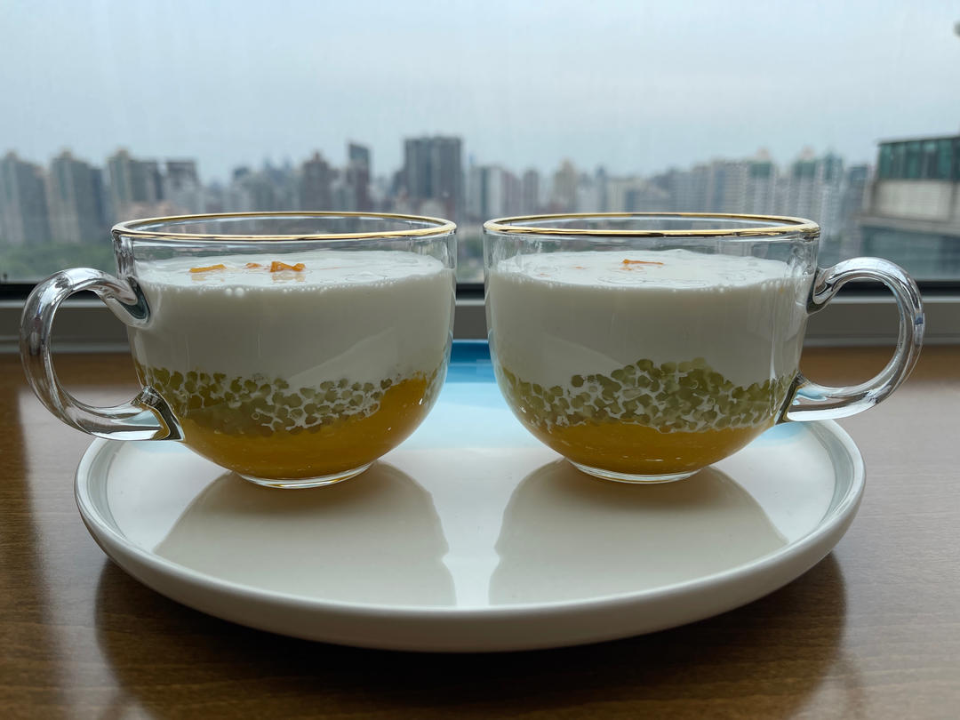 港式甜品——杨枝甘露(芒果西米露)附芒果花切法