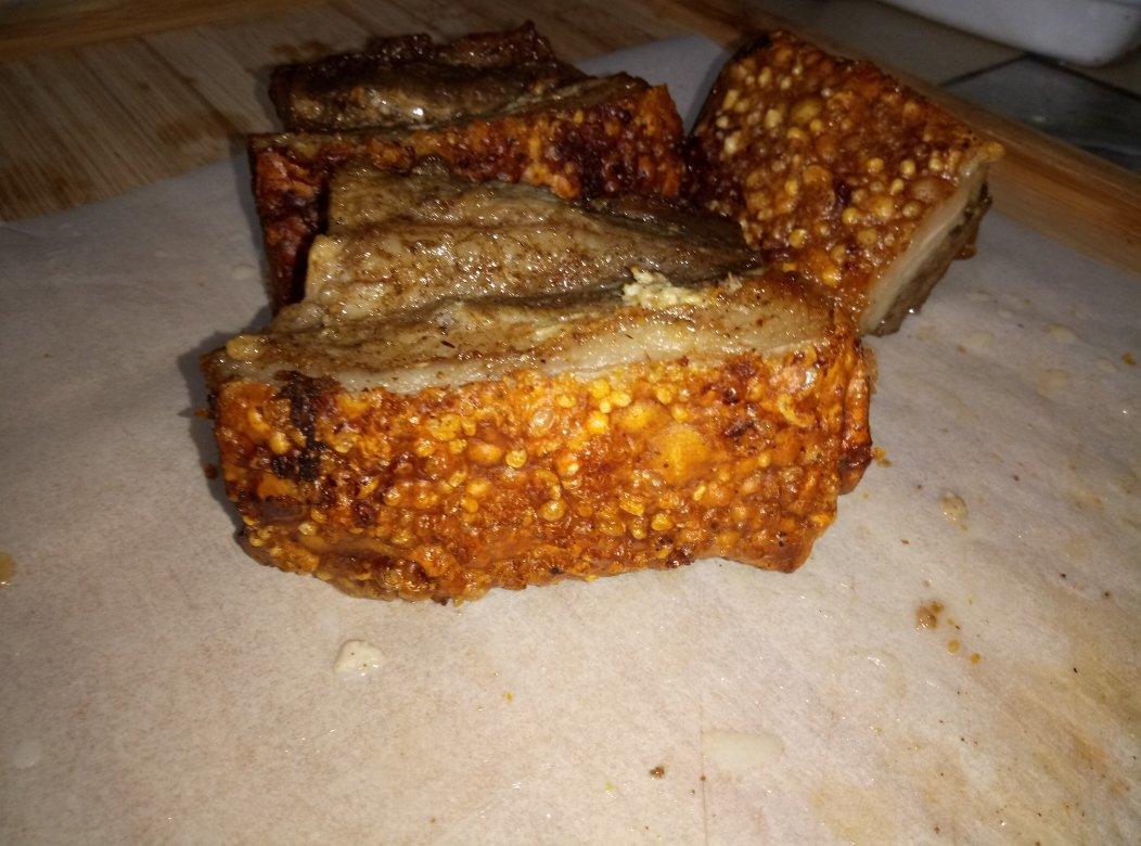 广式脆皮烧肉的做法！