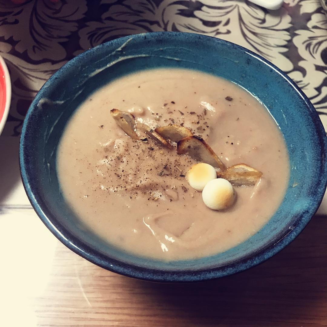 只需要放盐的芋艿栗子浓汤