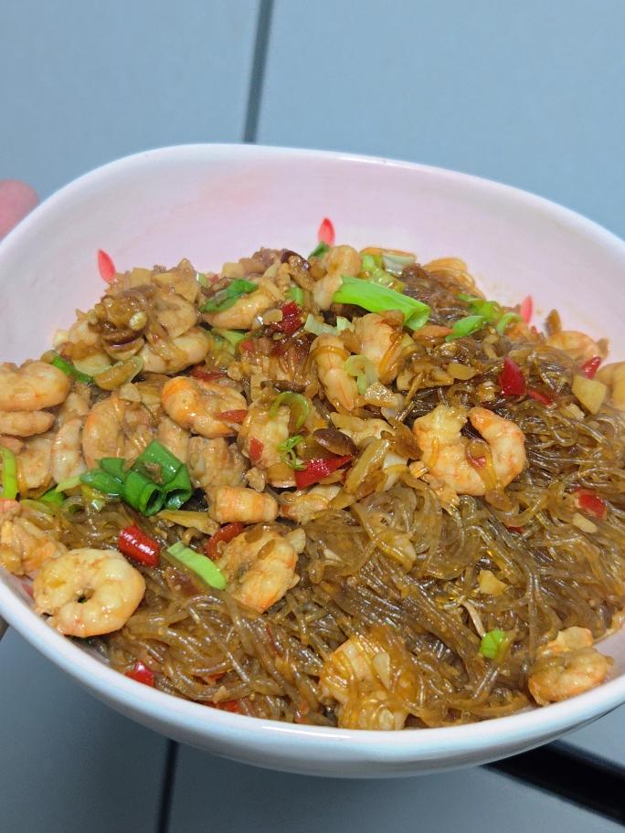 粉丝虾仁煲