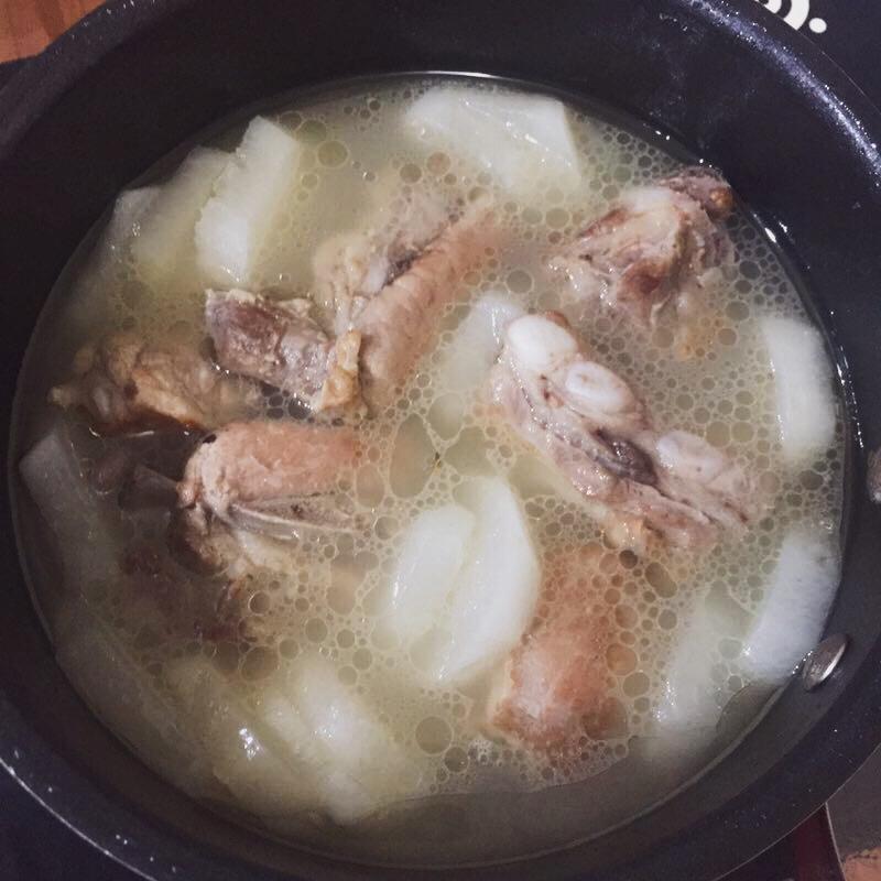 萝卜排骨汤