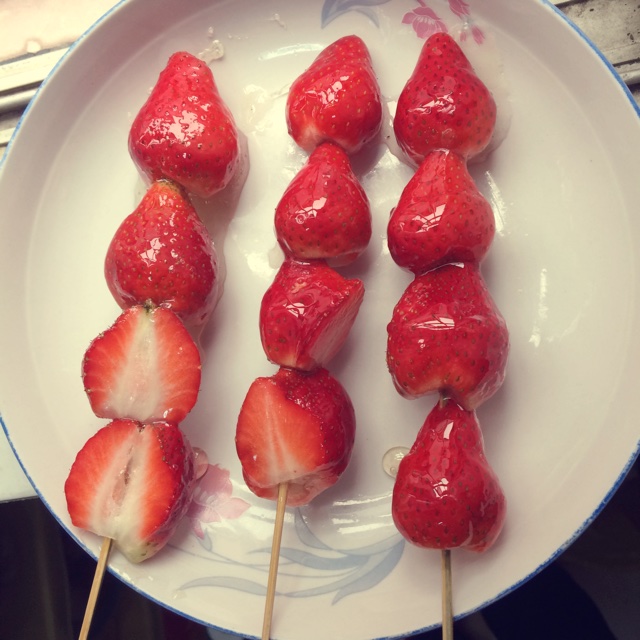 草莓冰糖葫芦儿