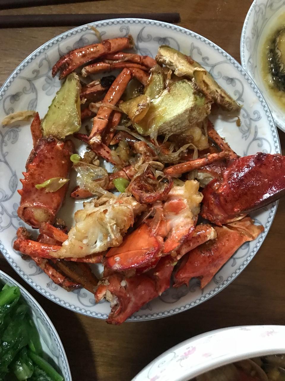 葱姜龙虾（附详细的拆解龙虾技巧，附精确地调料用量）