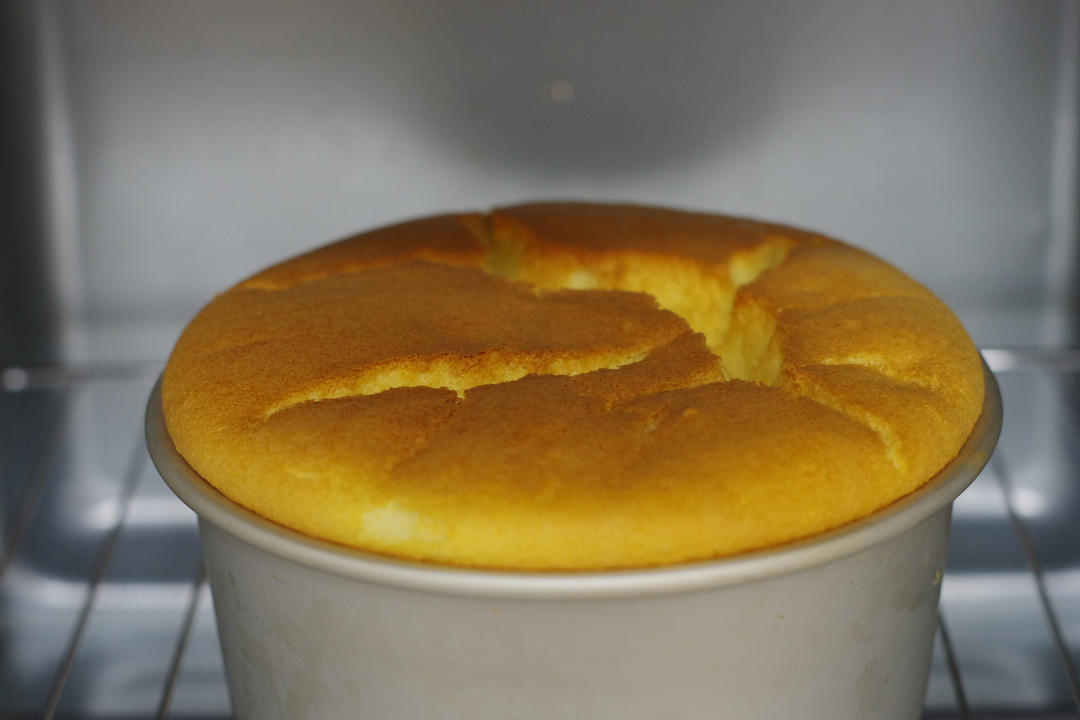 超柔软6寸戚风蛋糕(附8寸配方)零失败 超详细‼️含操作视频