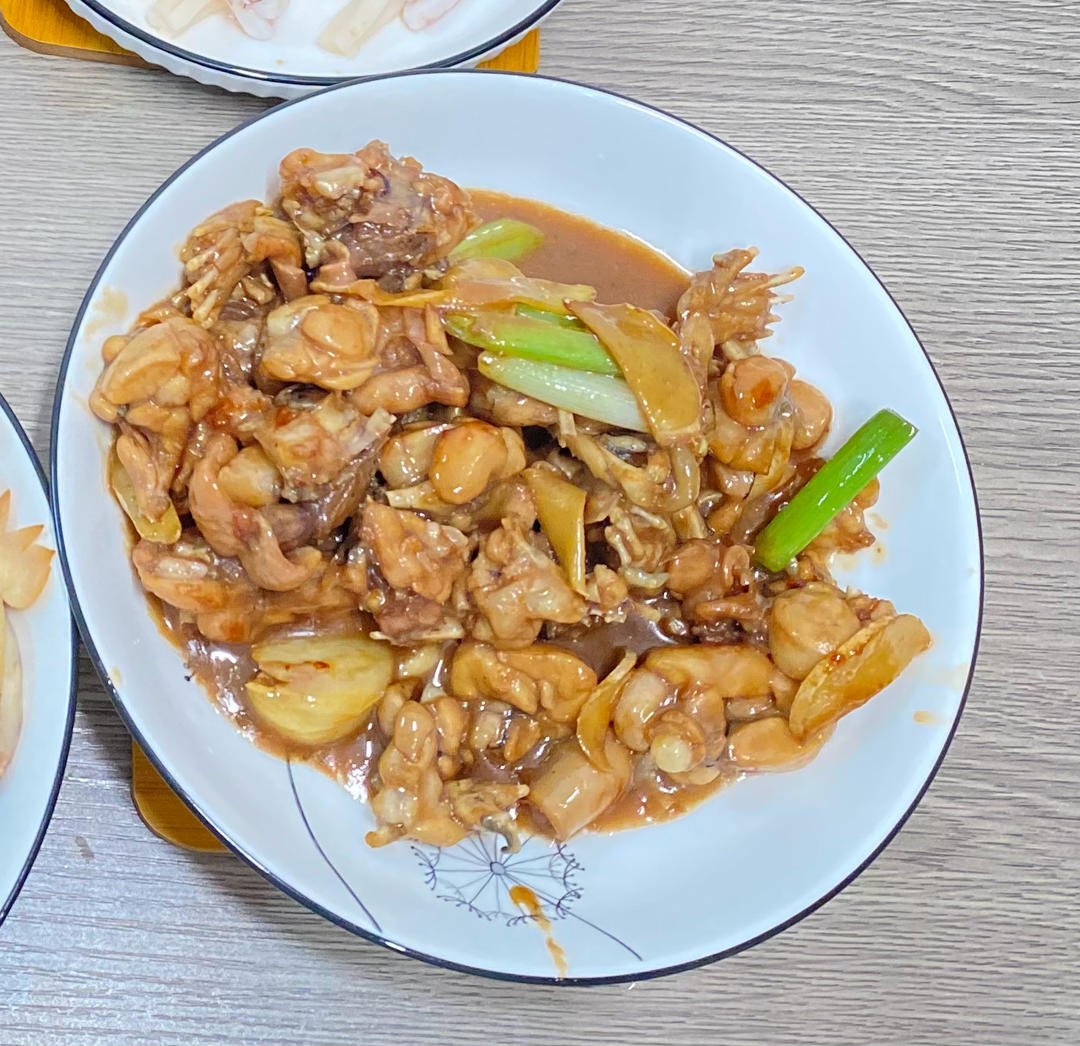 红烧牛蛙（手把手教你烧出回味无穷的牛蛙料理）