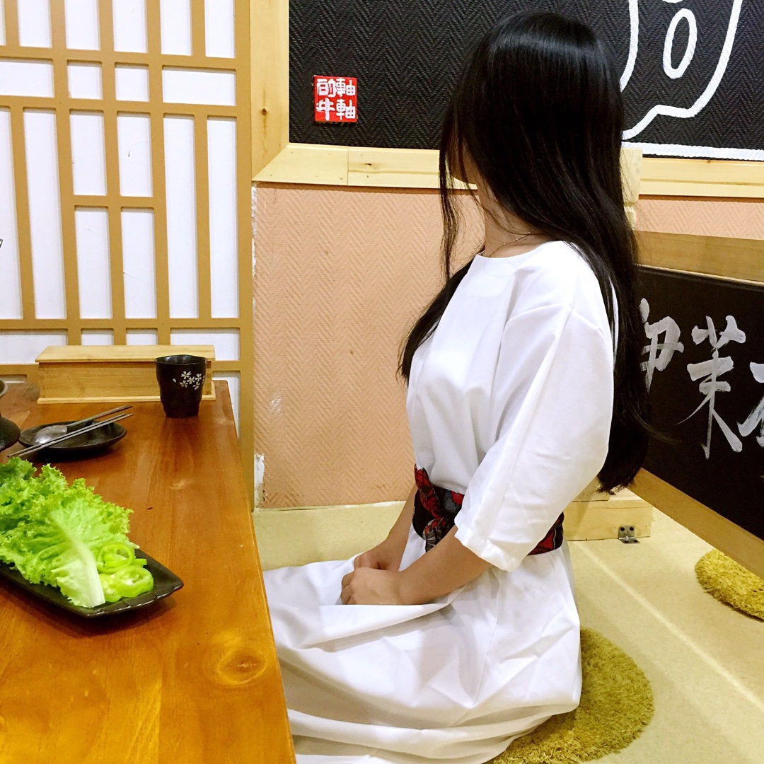 刘刘刘小雯