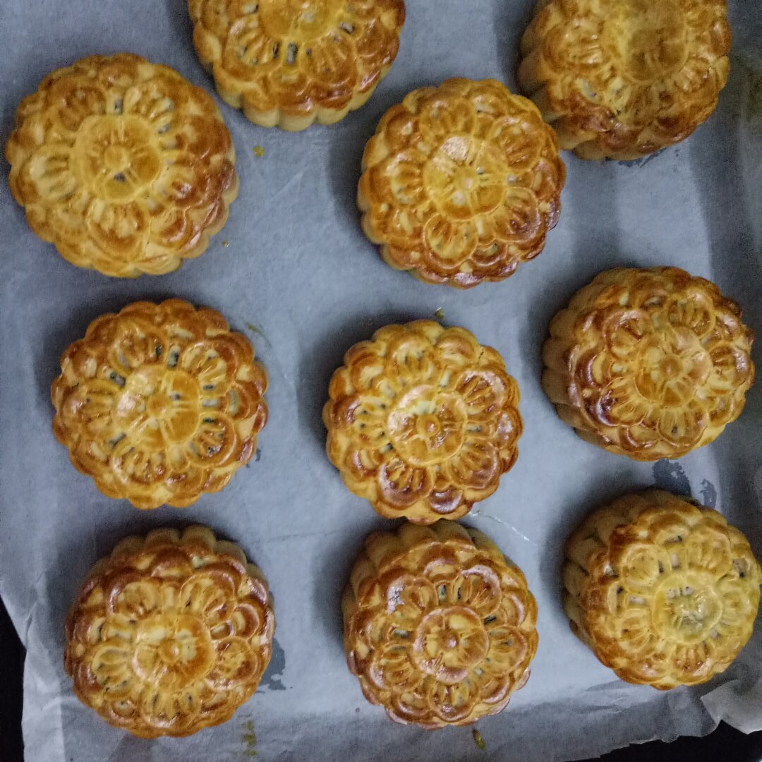 广式月饼——蛋黄莲蓉月饼