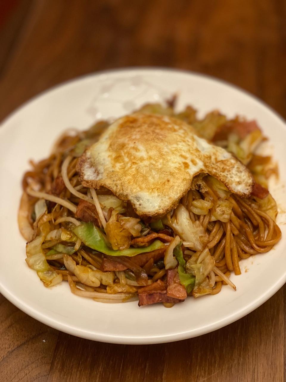 复刻排档黑暗料理-铁板炒面的做法