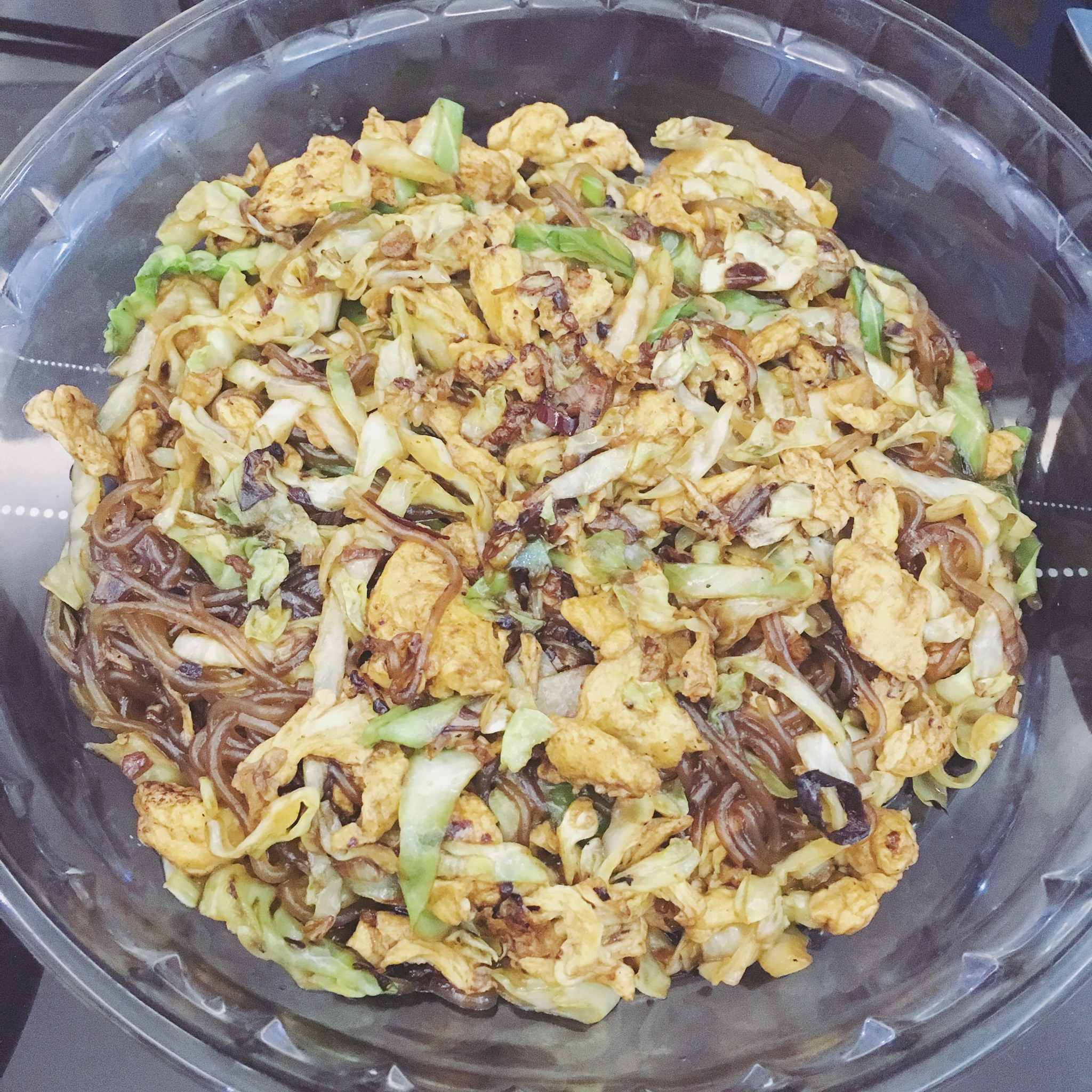 包菜粉丝炒鸡蛋