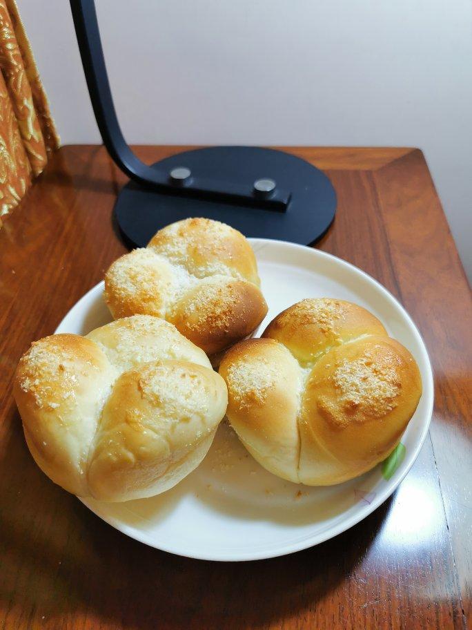 炼乳奶酪花朵面包
