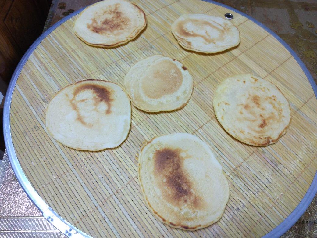 一分钟上手的早餐松饼-简单无油版（还在为早饭吃什么伤脑筋吗？快来试一试）