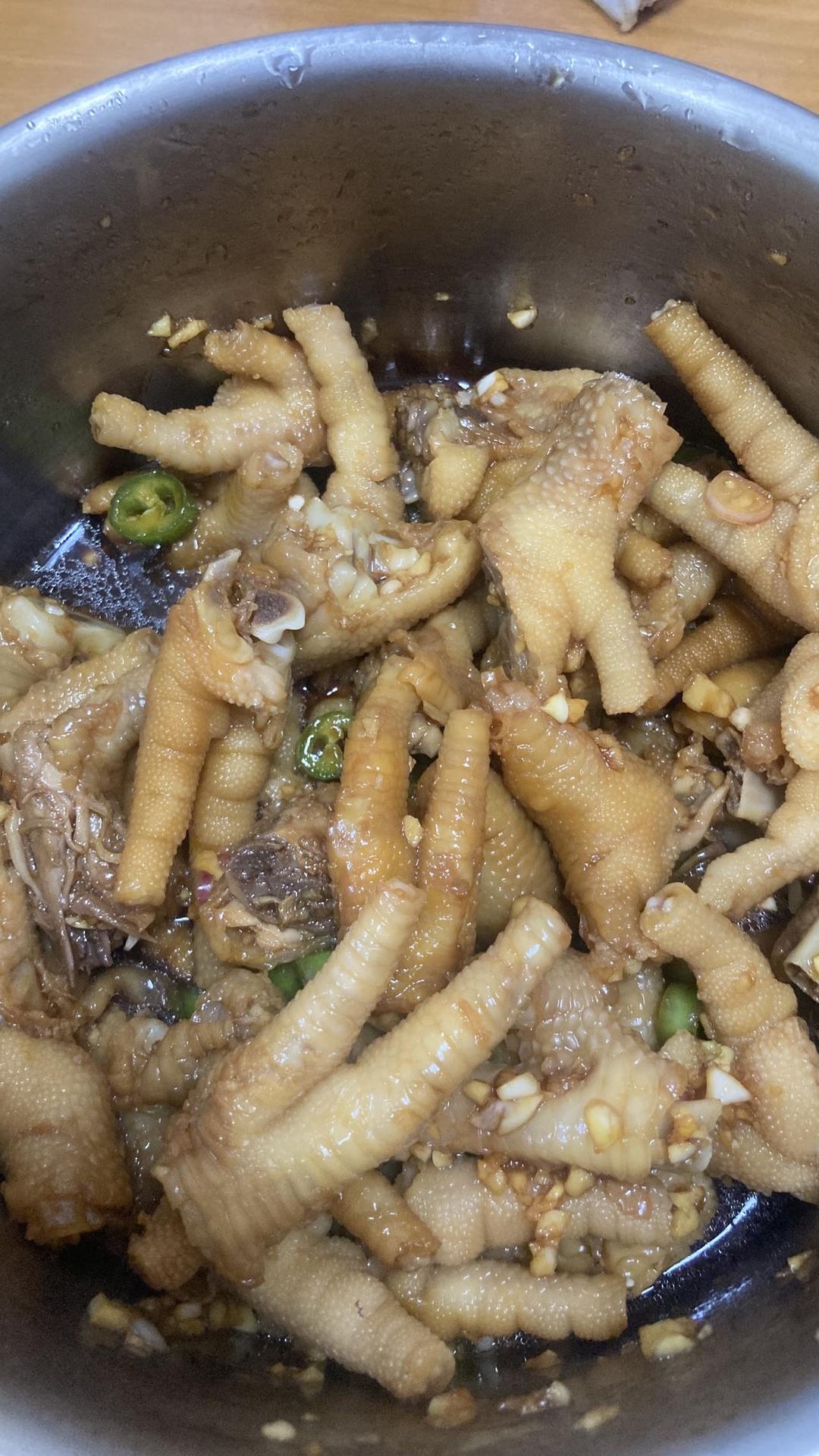 香辣蒜香凉拌爽脆鸡脚