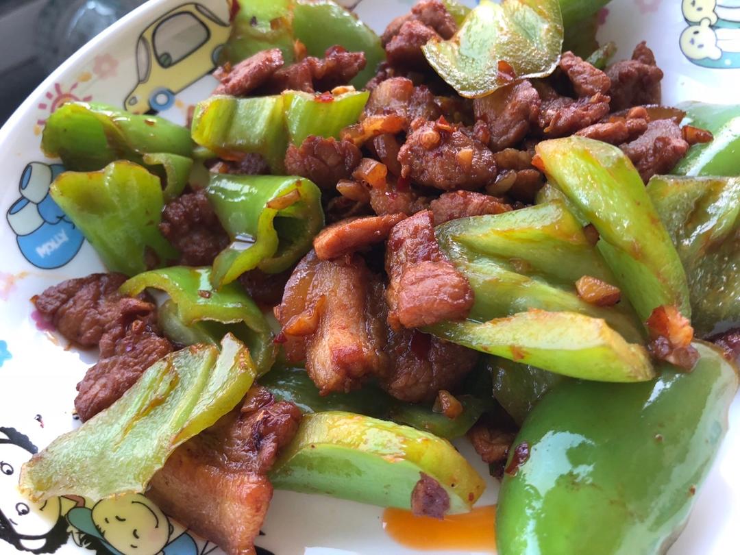 青椒炒五花肉