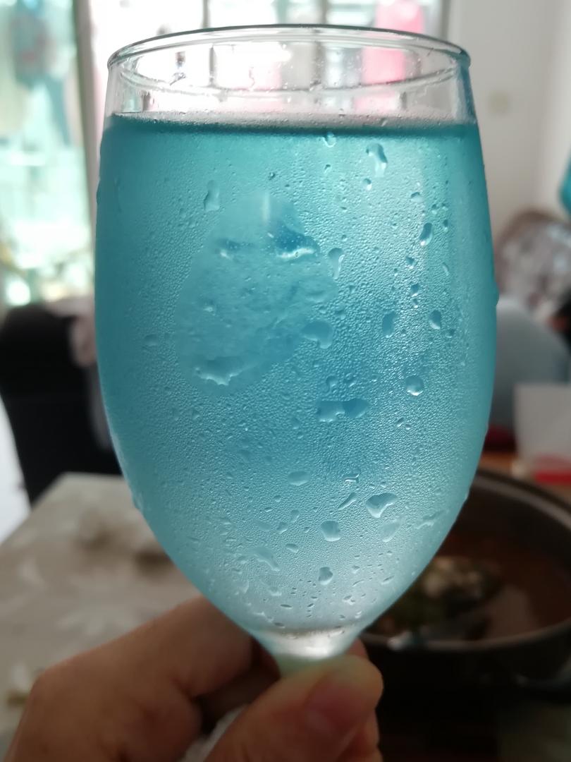 自调鸡尾酒（黄绿色，蓝色，多种颜色）