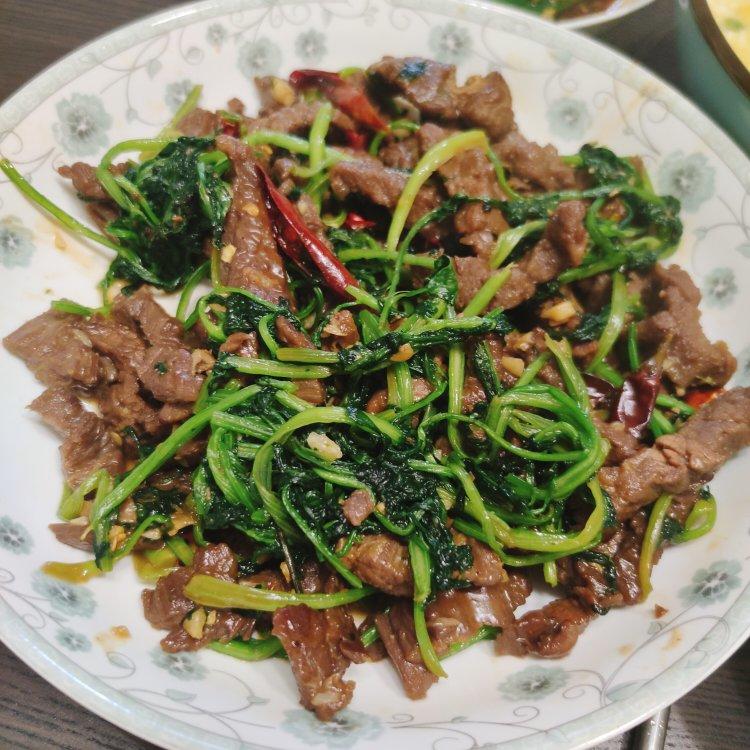 香菜牛肉